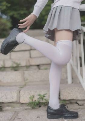 年轻的小姨子hd