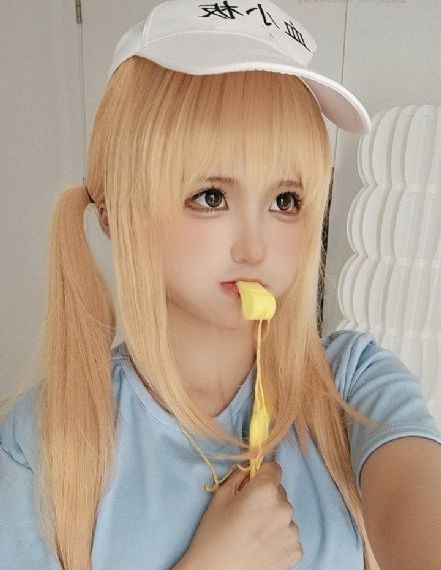 女机械人电影